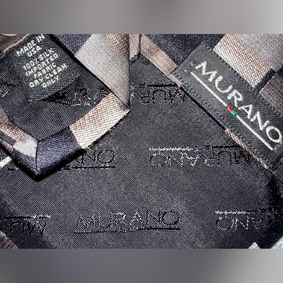 MURANO 100% Silk Tie Black Gray Tan Blocks Cubes Diamond Squares - Picture 4 of 7
